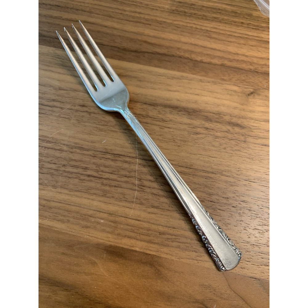 Holmes and Edwards May Queen Silverplate 1951 Flatware Silverware - Dinner Fork